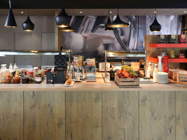 Hotel Ibis Charleroi Airport Brussels South