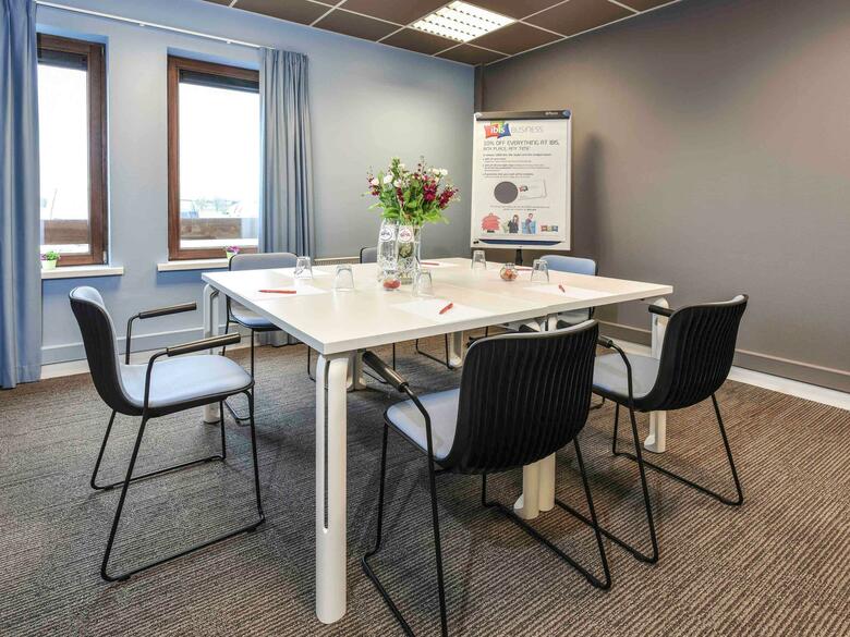 Hotel Ibis Charleroi Airport Brussels South