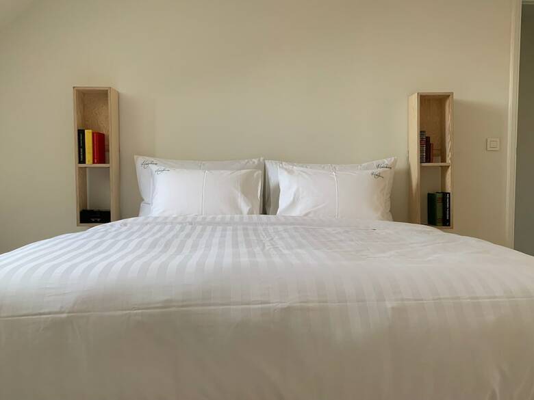 Hostal A Flemish Tale