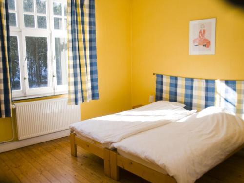 Cozy Villa Near Forest In Huy