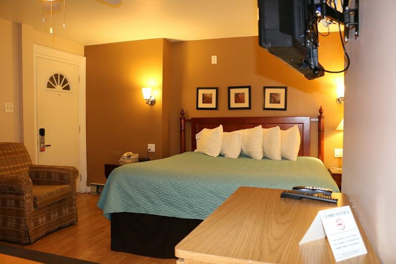 Hotel Midtown Motel & Suites