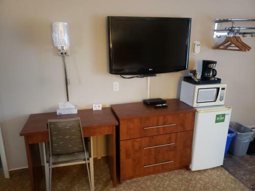 Hotel Moonlight Inn & Suites