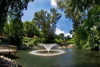 Hotel Elm Hurst Inn & Spa