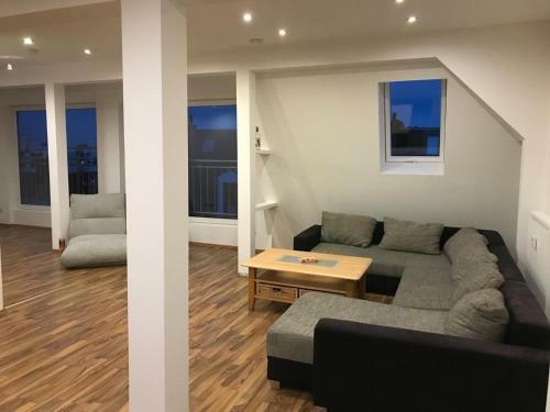 Apartamento Sch�ne Penthouse Wohnung �ber Den D�chern Bremerhavens - [#95096]