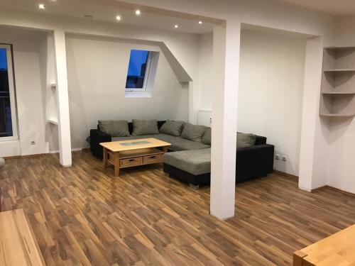 Apartamento Sch�ne Penthouse Wohnung �ber Den D�chern Bremerhavens - [#95096]