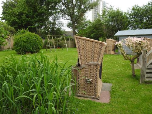 Apartment Mit Wohlf�hlgarten D 12