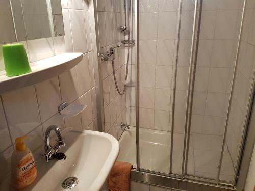 Apartamento Ferienwohnung Uhr
