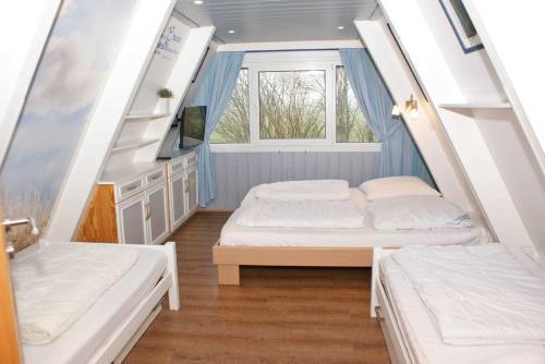 Hotel Zeltdachhaus Mit Viel Platz _ Park