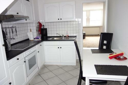 Tolstov-hotels Old Town Apartment