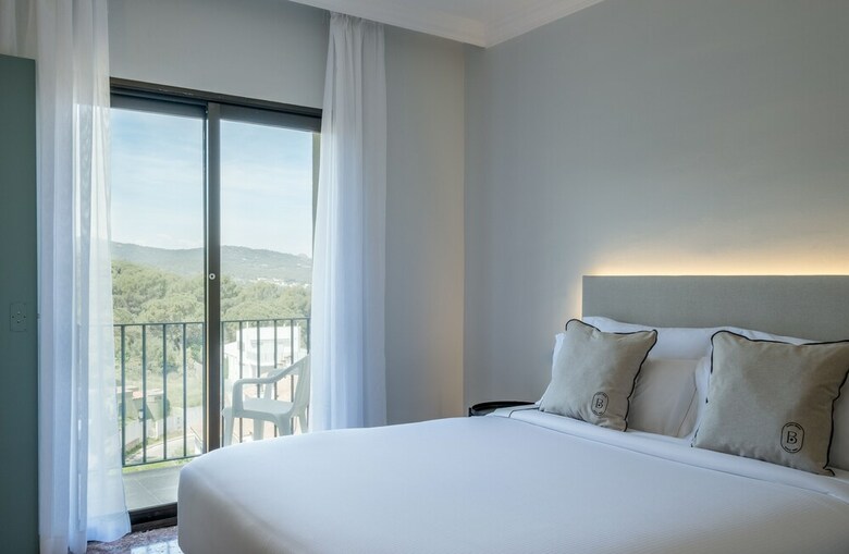 Montjoi By Brava Hoteles
