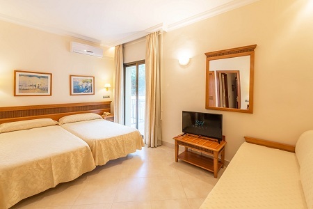 Montjoi By Brava Hoteles