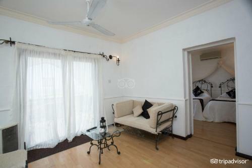 Hotel Hideway Club