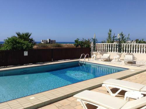 Augasta Sea View Villa