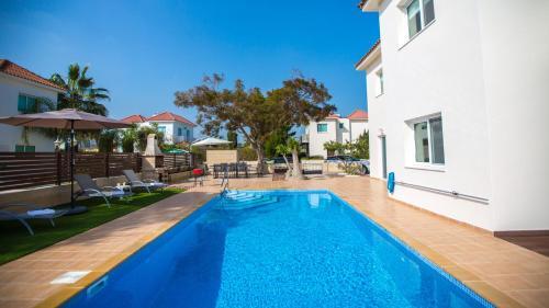 Rent Private Villa 364