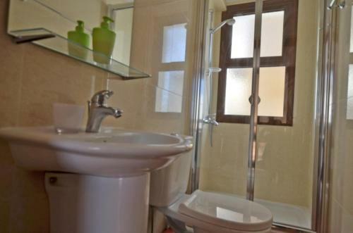 Villa Amara - 3 Bed Villa With Shared Pool Idyllic Ayia Thekla
