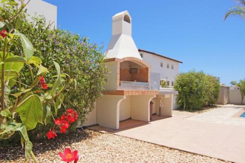 Eudora Villa