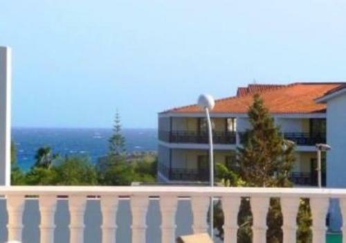 Nissi Golden Apartment