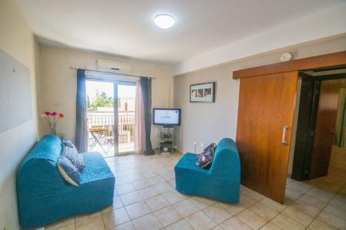 Laura's Two Bedroom Ayia Napa Central Apartment