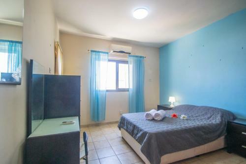 Laura's Two Bedroom Ayia Napa Central Apartment