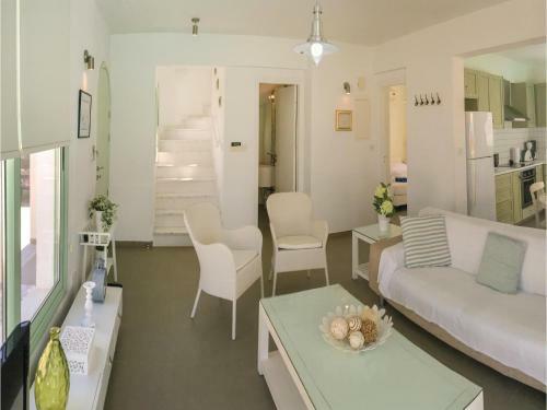 Three-bedroom Holiday Home In Chlorakas