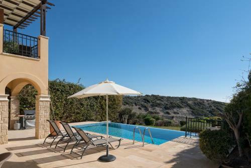 Villa Iremos - Th02