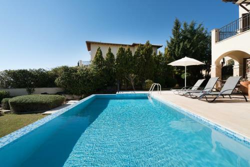 Villa Iremos - Th02