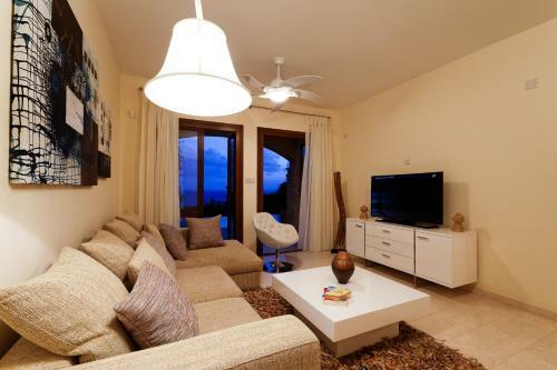 Villa Iremos - Th02