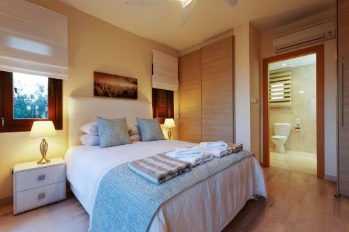 Villa Iremos - Th02