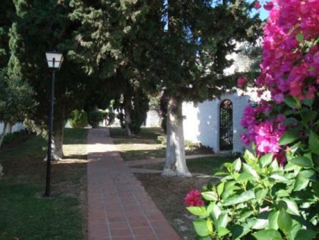 Apartamentos El Capistrano Sur
