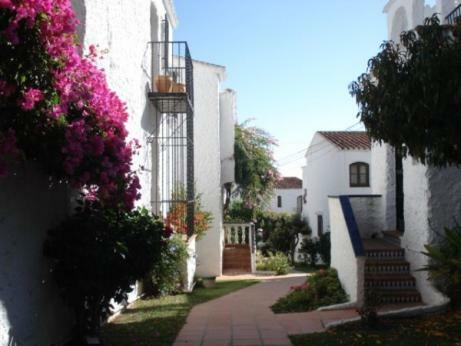 Apartamentos El Capistrano Sur