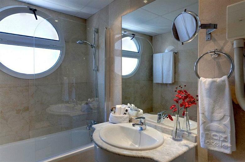 Hotel Madrid Torrejon Plaza
