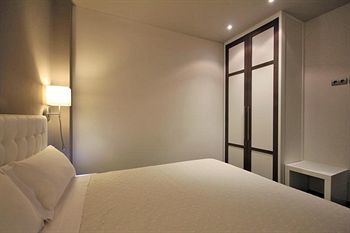 Lagaya Apartments & Spa