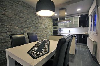 Lagaya Apartments & Spa