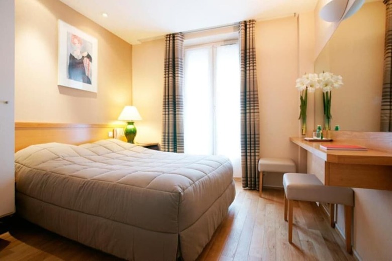 Hotel Apollinaire
