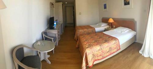 Hotel Deniz Kizi On A Sandy Beach