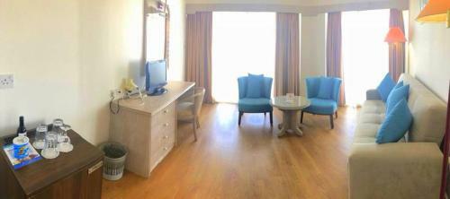 Hotel Deniz Kizi On A Sandy Beach