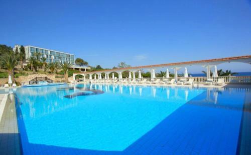 Hotel Deniz Kizi On A Sandy Beach
