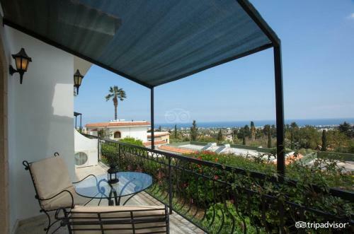 Hotel Hideway Club