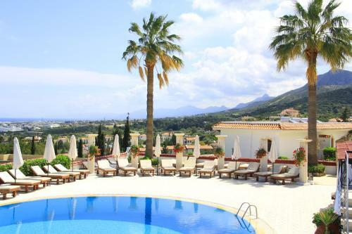 Hotel Hideway Club