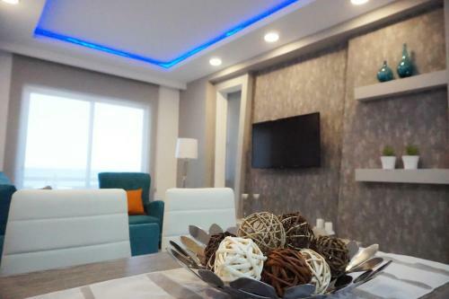 Lazuli Beachfront Apartment 21