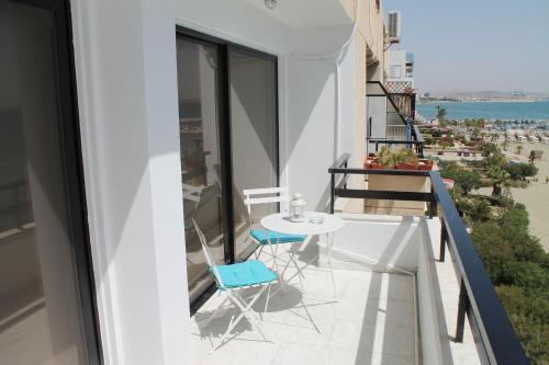 Apartamento Lazuli Beachfront Penthouse 504