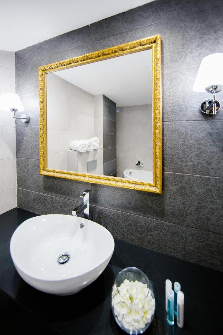 Qbic City Hotel