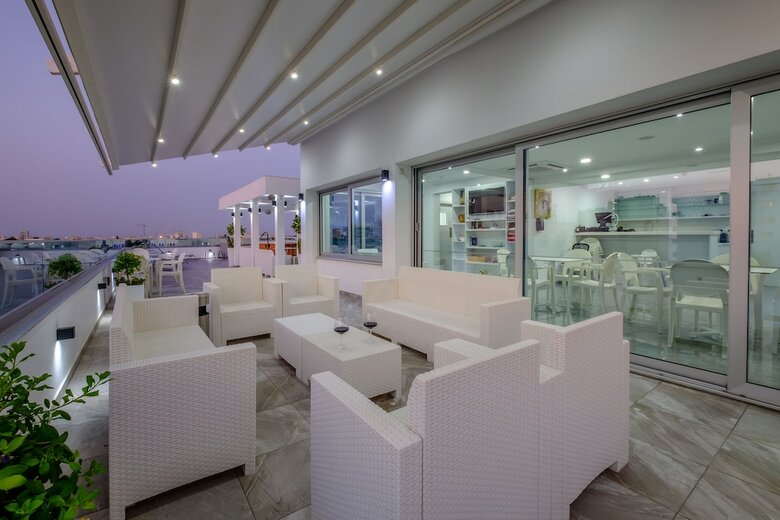 Apartamento Art & Wine Studios And Apts