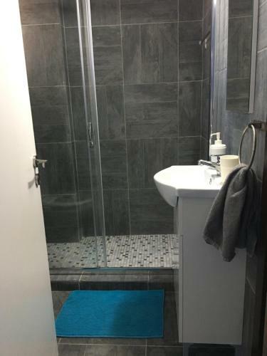 Blue Home Apartment