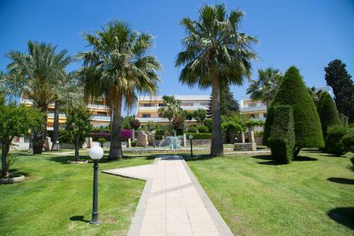 3 Bedroom Apartment Thera Complex