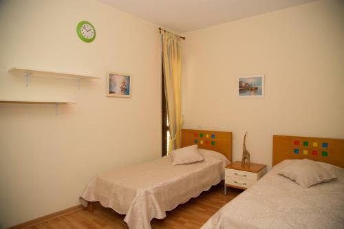3 Bedroom Apartment Thera Complex