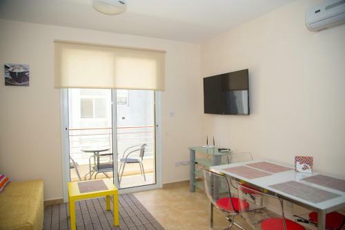 Frida Apartments