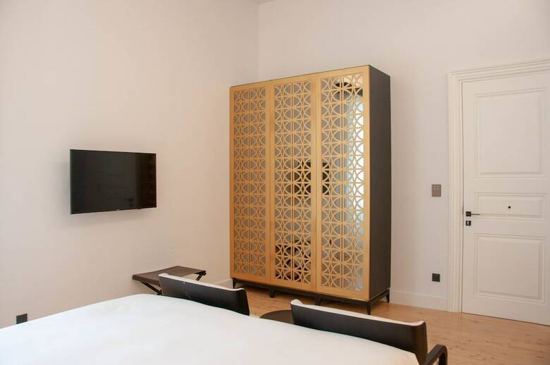 Sir Paul City Hotel