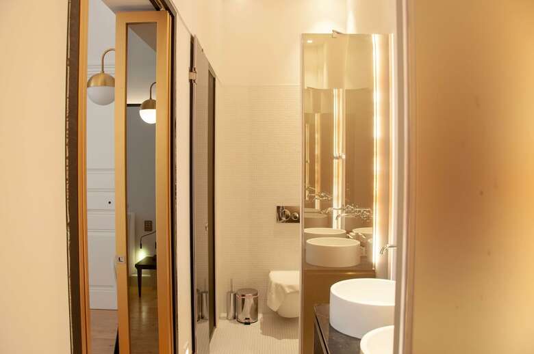 Sir Paul City Hotel