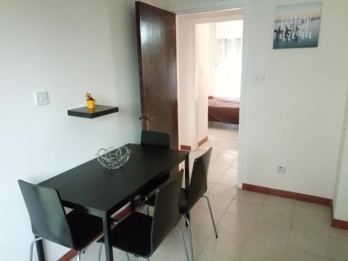 Spacious 2 Bed Apartment Near The Beach